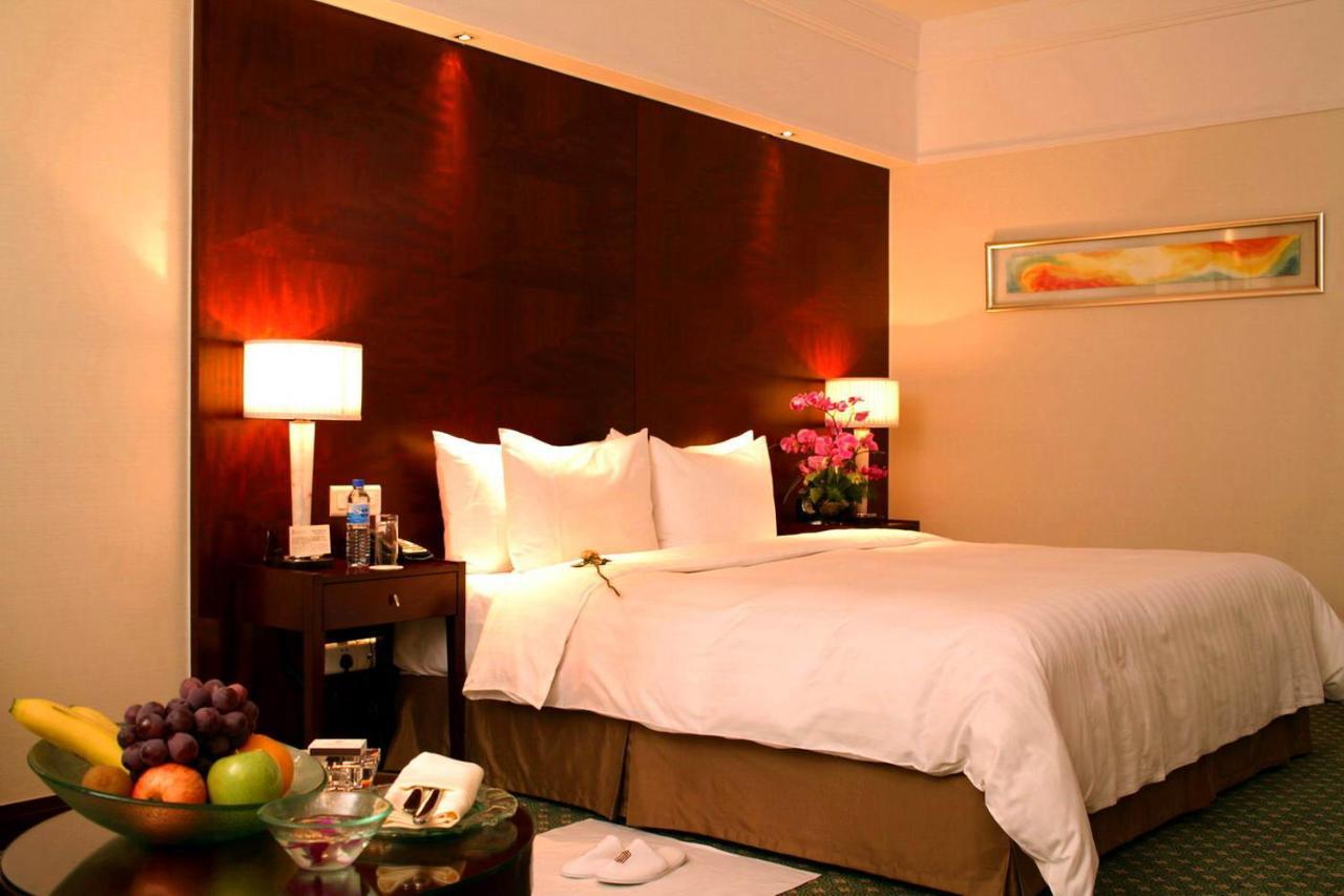 Sheraton Ningbo Hotel - Tianyi Square Exteriör bild