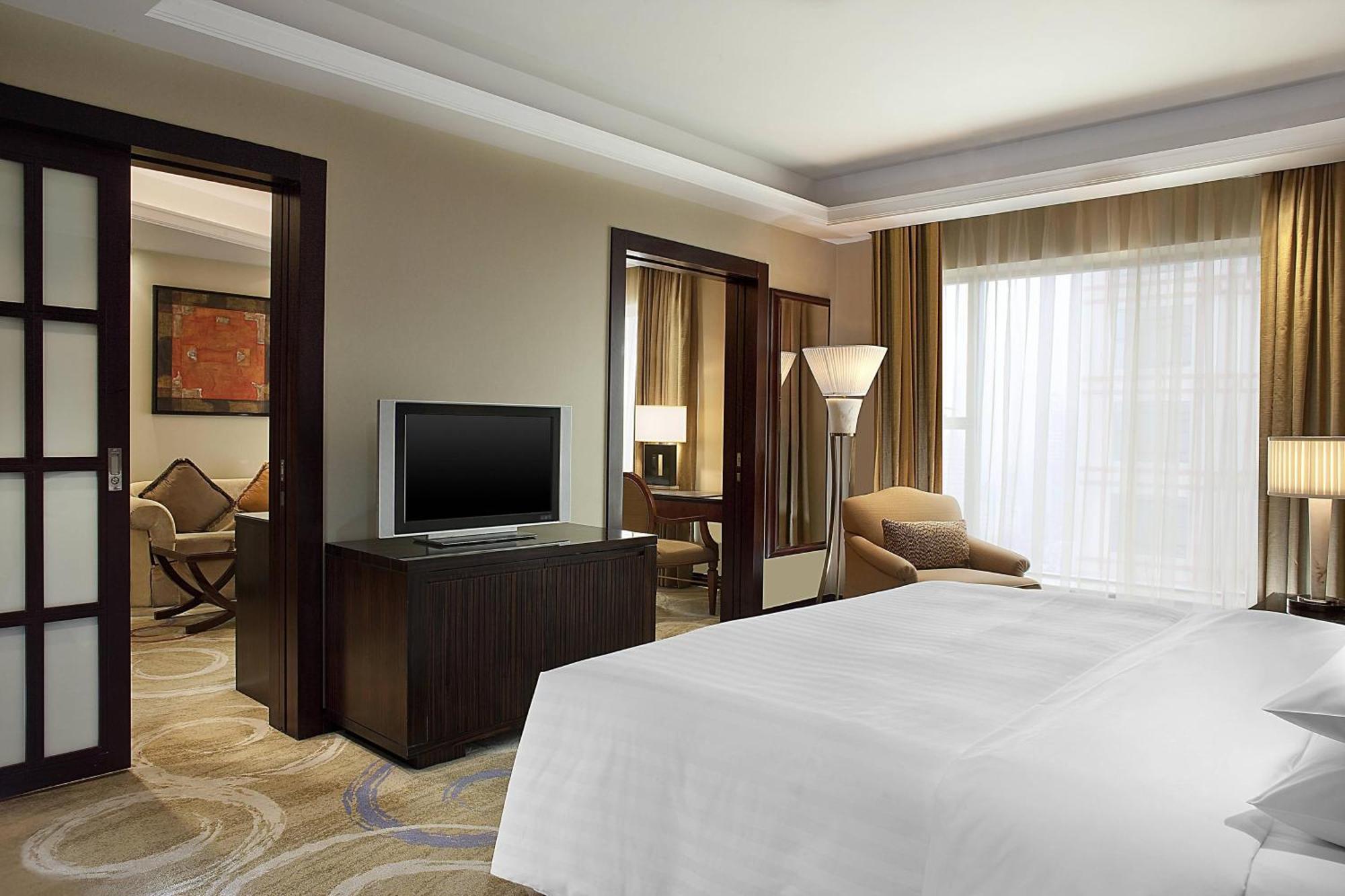 Sheraton Ningbo Hotel - Tianyi Square Exteriör bild